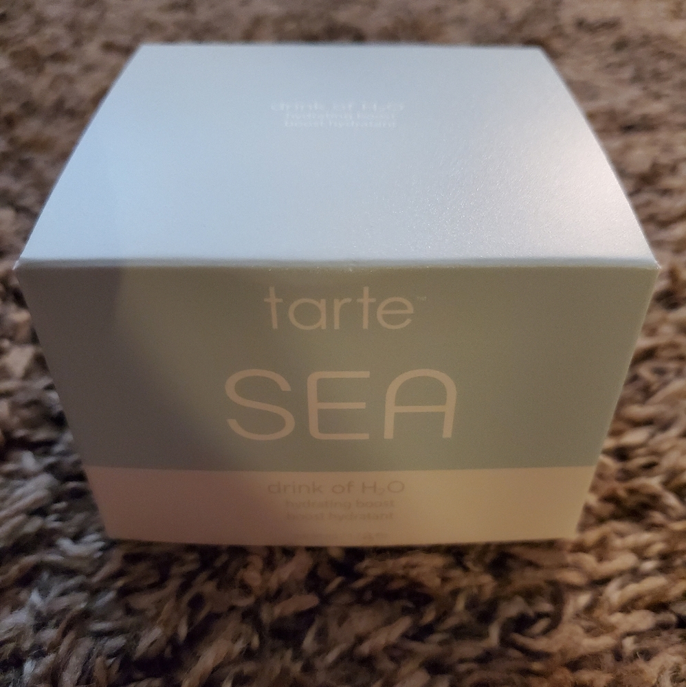 Drink of h20 by tarte